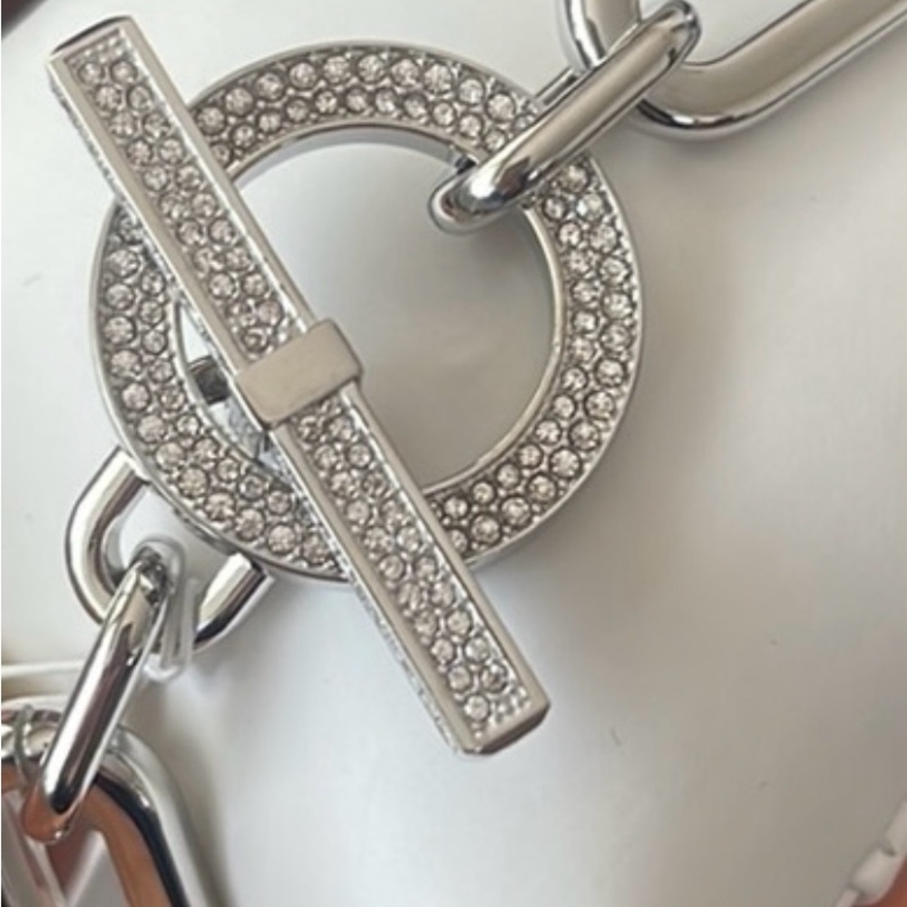 MICHAEL KORS CITYSCAPE LINK CHAIN
CRYSTAL BRACELET - Picture 5 of 5